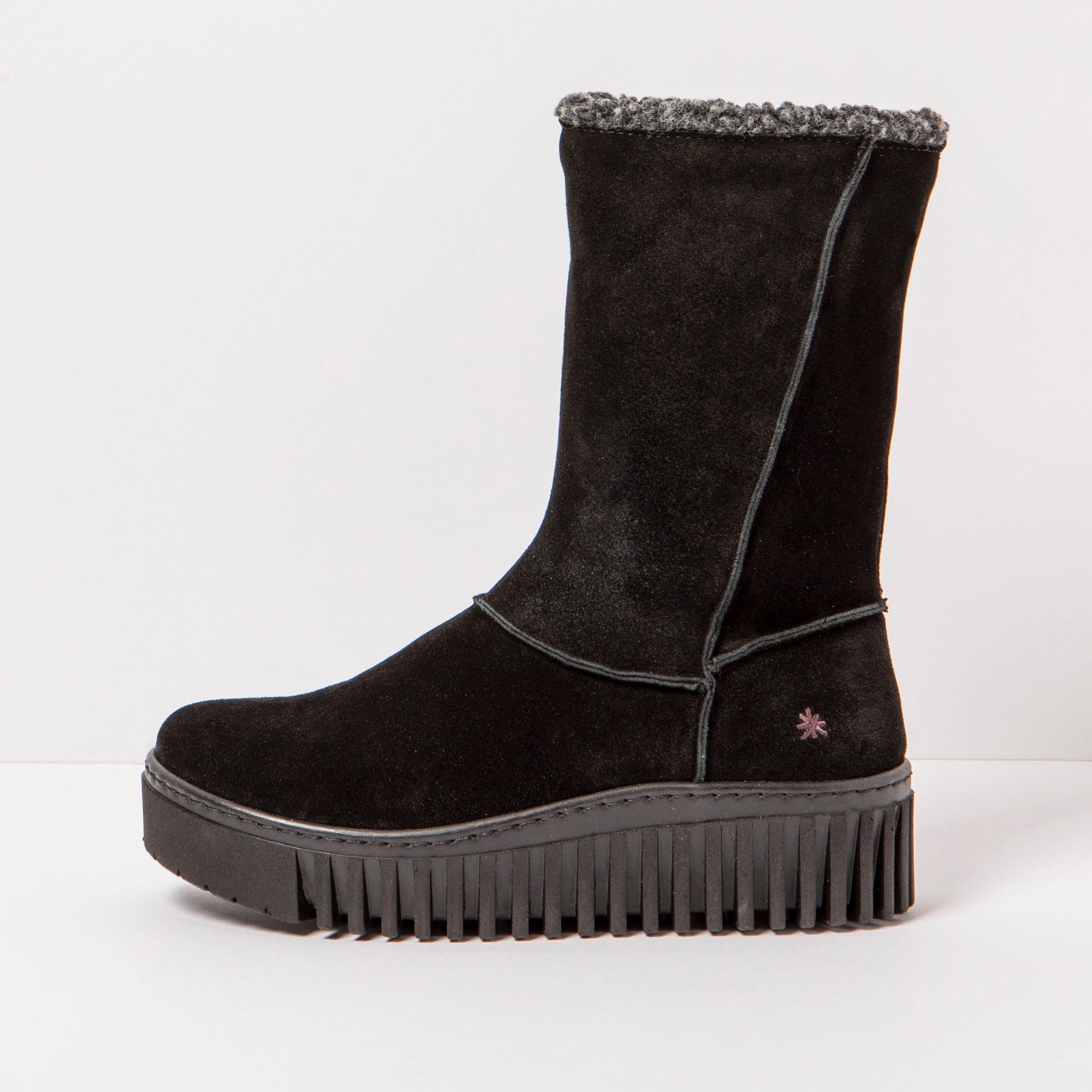 The Art Company New Collection Design and Quality Footwear 1511 BRIGHTON Design and Quality Footwear The Art Company